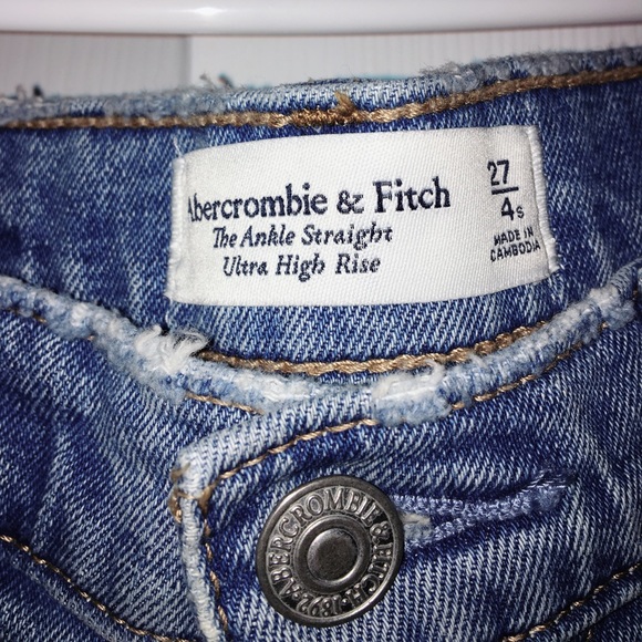 Ultra High Rise Ankle Straight Jeans - Picture 5 of 8